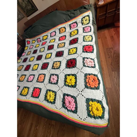 Vintage Granny 3D Rose Square Crochet Afghan Blanket Multi Color Handmade Flower - Picture 2 of 14